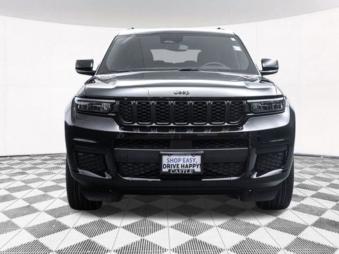 Used 2023 Jeep Grand Cherokee L Laredo AWD/4WD image 17