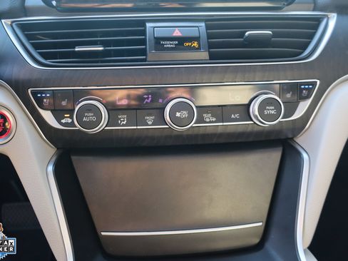 Used 2022 Honda Accord Touring image 21