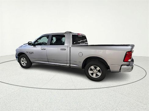 Used 2020 RAM 1500 Classic SLT w/ Luxury Group image 5