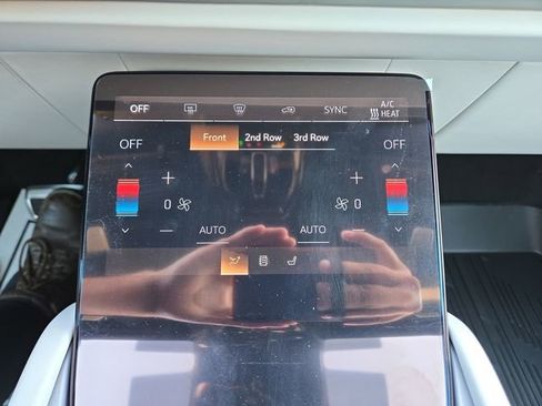 New 2026 Cadillac Vistiq Sport image 31