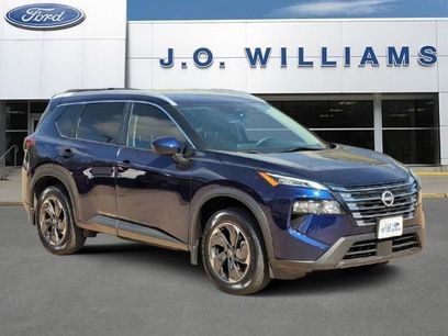 Used 2024 Nissan Rogue SV w/ SV Premium Package