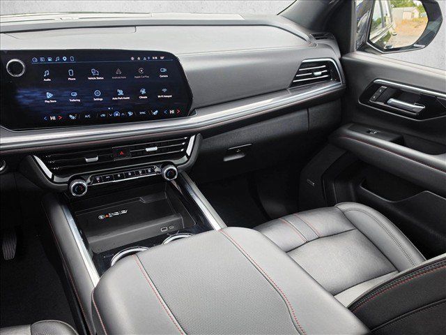 Used 2025 Chevrolet Suburban RST w/ RST Capability Package AWD/4WD image 21