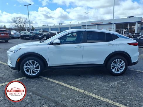 Used 2025 Buick Envista Preferred FWD image 4