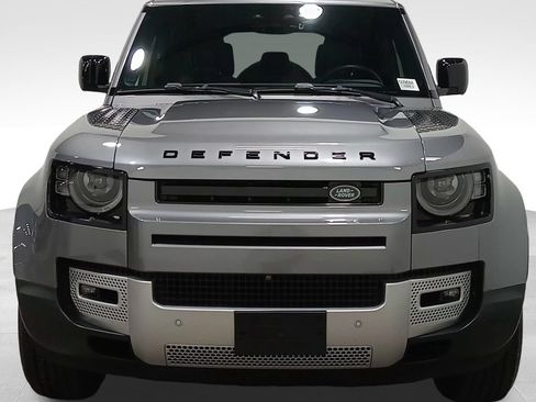 Used 2024 Land Rover Defender 110 S AWD/4WD image 9
