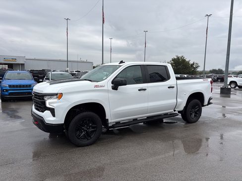 Used 2024 Chevrolet Silverado 1500 LT Trail Boss w/ Protection Package image 7