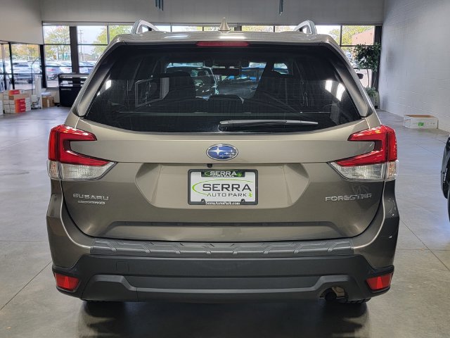 Used 2019 Subaru Forester Premium w/ All-Weather Package AWD/4WD image 6