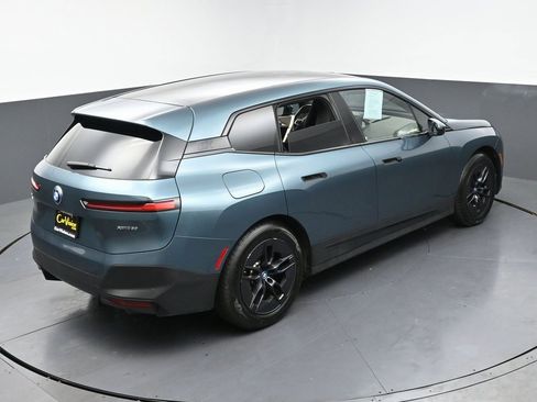 Used 2023 BMW iX xDrive50 w/ Premium Package image 43