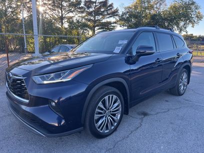 Used 2022 Toyota Highlander Platinum