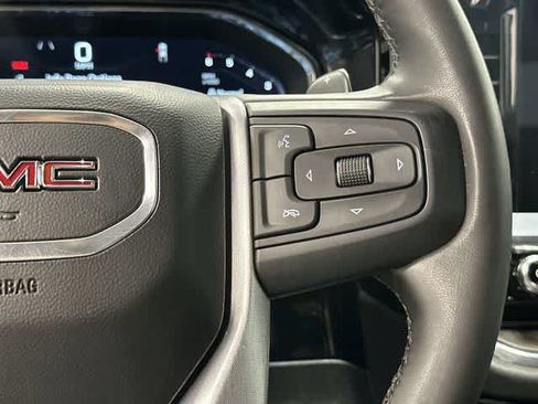 Used 2023 GMC Sierra 1500 SLT AWD/4WD image 18