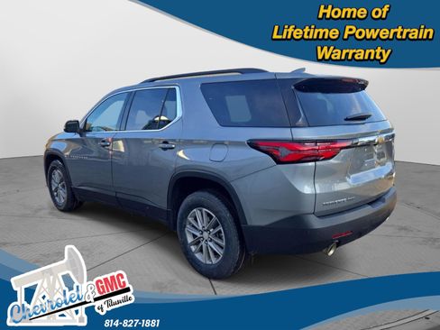 Used 2023 Chevrolet Traverse LT image 6