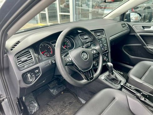 Used 2021 Volkswagen Golf 4-Door image 8