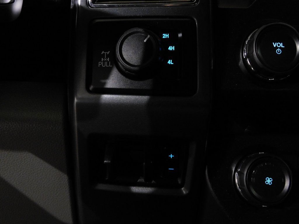 Used 2022 Ford F250 XLT w/ XLT Value Package AWD/4WD image 43