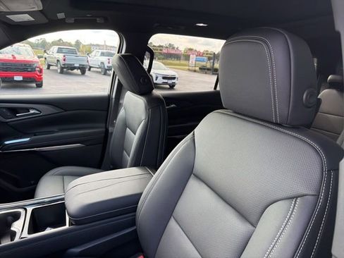 New 2026 Chevrolet Traverse LT w/ Sun and Wheel Package image 8