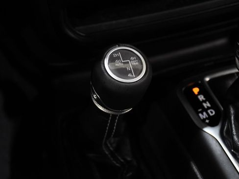 Used 2023 Jeep Wrangler Unlimited Sahara w/ Cold Weather Group AWD/4WD image 29