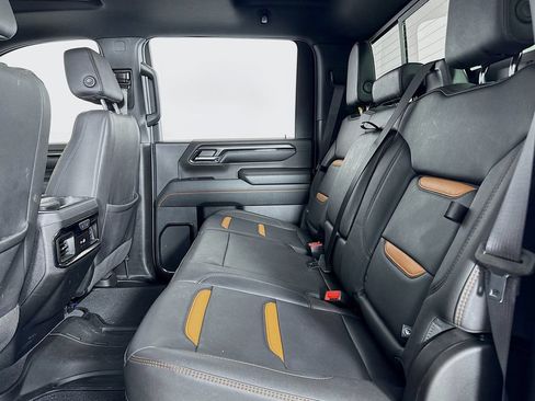 Used 2024 GMC Sierra 3500 AT4 w/ Technology Package AWD/4WD image 12
