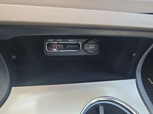 Used 2015 Jeep Grand Cherokee Overland AWD/4WD image 26