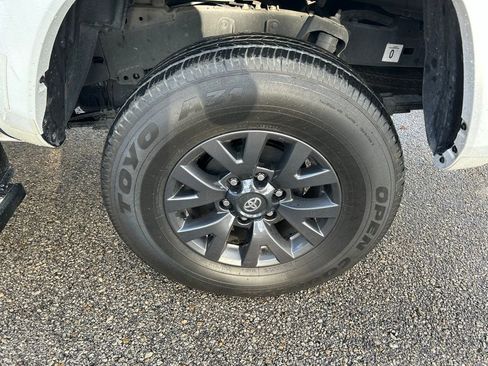 Certified 2023 Toyota Tacoma SR5 image 9