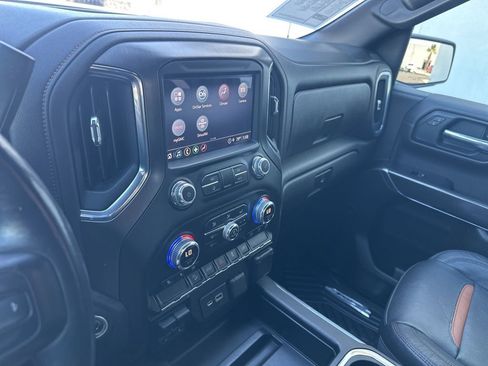 Used 2021 GMC Sierra 1500 AT4 image 43