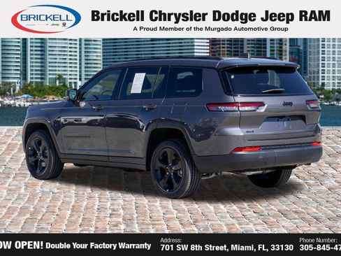 Used 2025 Jeep Grand Cherokee L Altitude AWD/4WD image 8