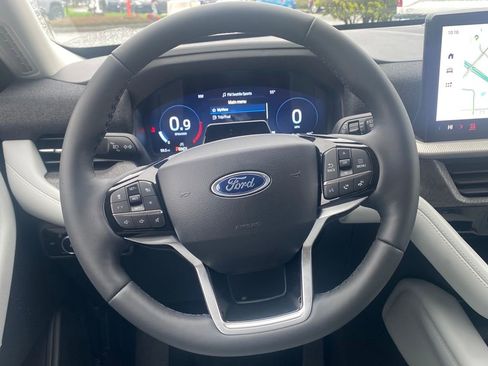 New 2026 Ford Explorer Platinum w/ LUX Leather Package image 17