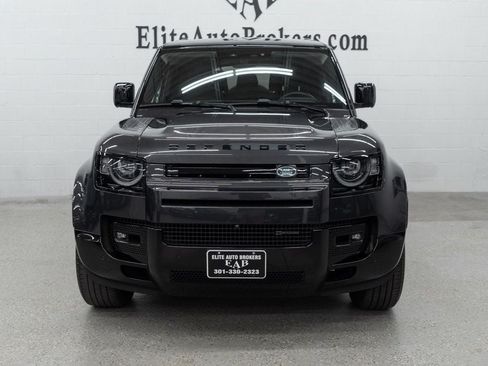 Used 2023 Land Rover Defender 130 X-Dynamic SE AWD/4WD image 3