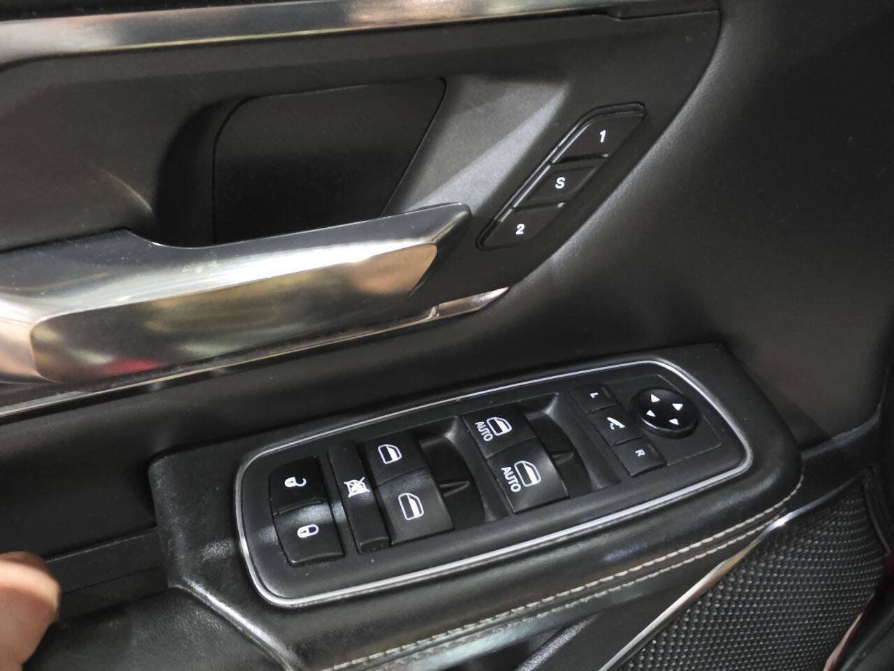 Used 2019 RAM 1500 Limited AWD/4WD image 42