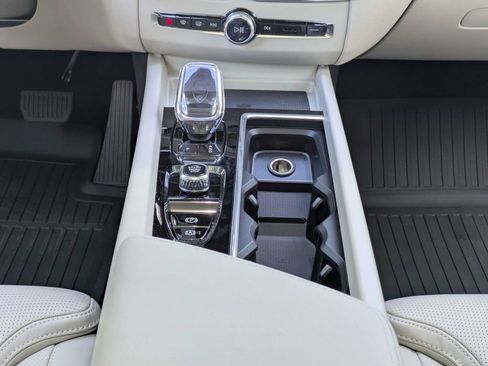 New 2026 Volvo XC60 B5 Ultra w/ Protection Package Premier AWD/4WD image 23