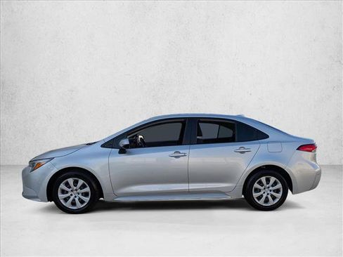 Used 2023 Toyota Corolla LE image 9
