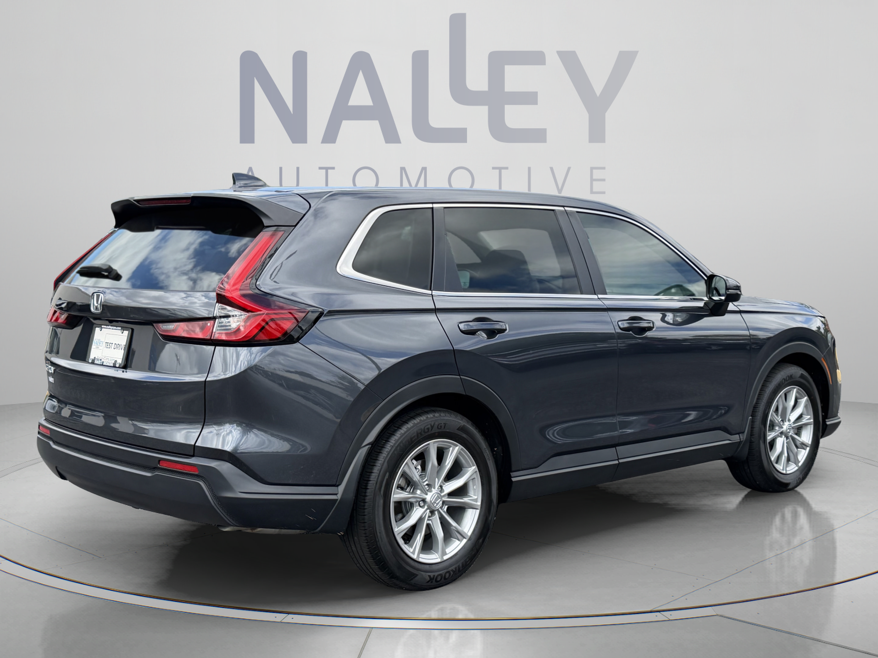 Used 2025 Honda CR-V EX image 5