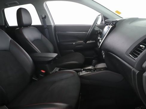 Used 2024 Mitsubishi Outlander Sport ES image 29