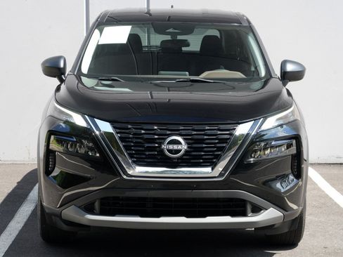 Used 2023 Nissan Rogue S FWD image 39