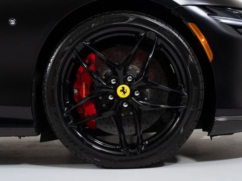 Used 2025 Ferrari Roma Spider image 22
