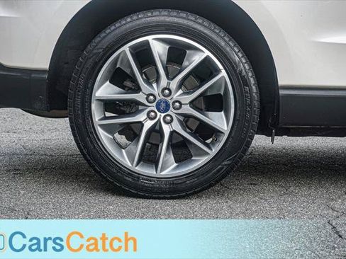 Used 2017 Ford Edge Titanium w/ Technology Package FWD image 16