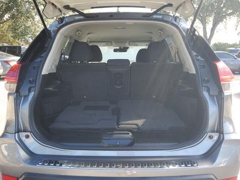 Used 2020 Nissan Rogue S w/ Special Edition Package image 10