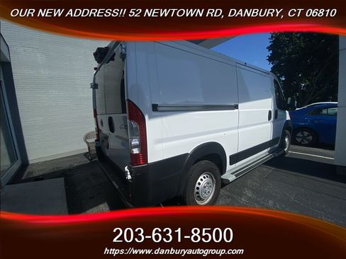 Used 2025 RAM ProMaster 2500 w/ U-Haul Equipment Group FWD image 6