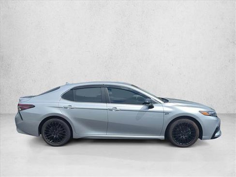 Used 2023 Toyota Camry SE w/ Convenience Package FWD image 4