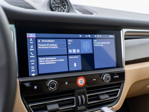 New 2026 Porsche Macan S image 24