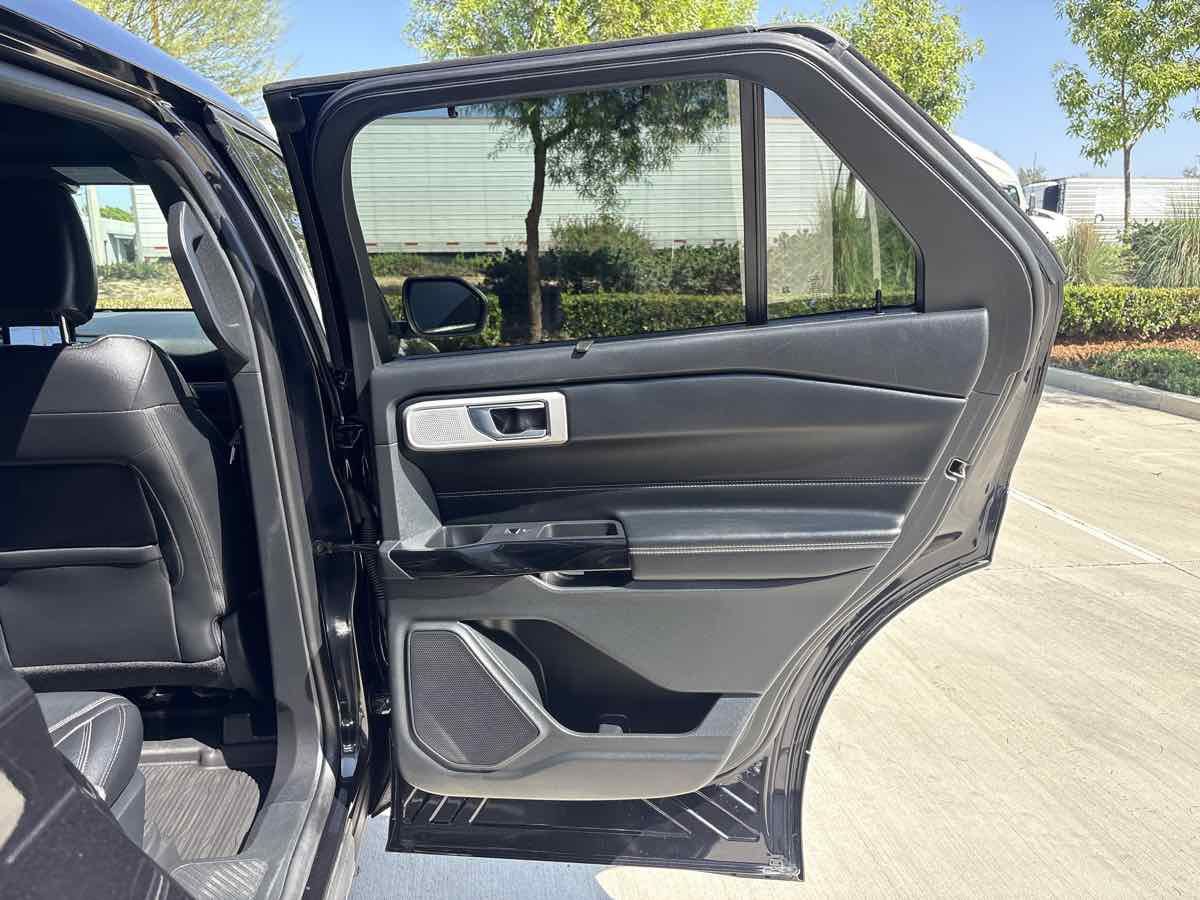 Used 2021 Ford Explorer ST w/ Equipment Group 401A AWD/4WD image 17