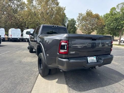 Used 2022 RAM 3500 Laramie AWD/4WD image 2