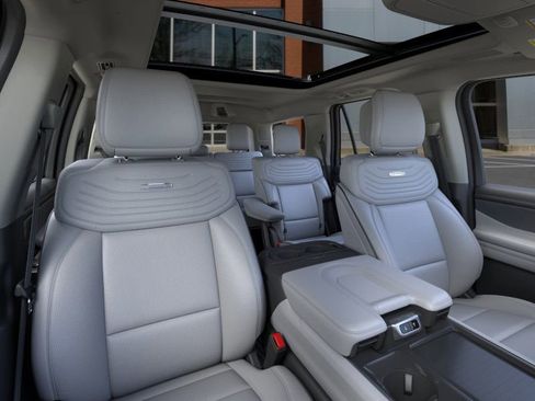 New 2026 Ford Expedition Platinum w/ Platinum Ultimate Package image 10