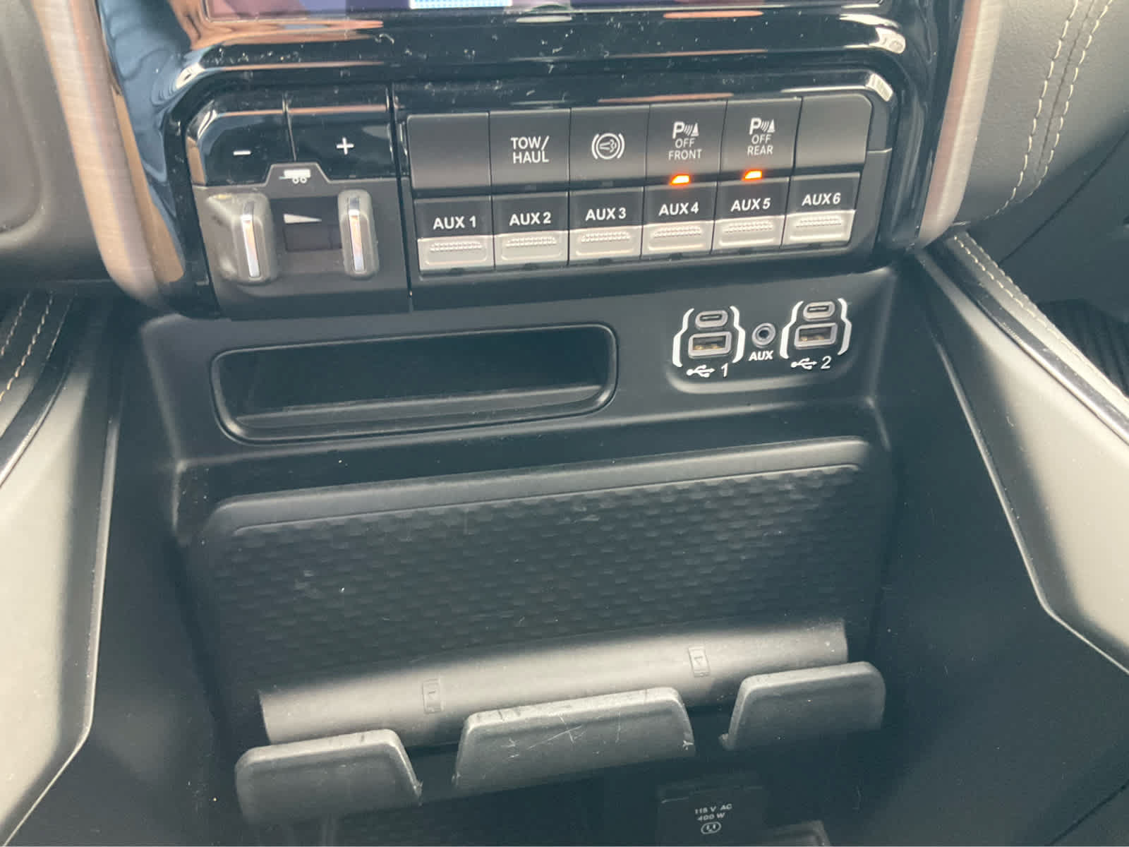 Used 2024 RAM 2500 Rebel w/ Towing Technology Group AWD/4WD image 12