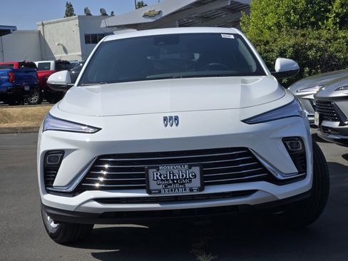 New 2025 Buick Envista Preferred w/ Convenience I Package image 2