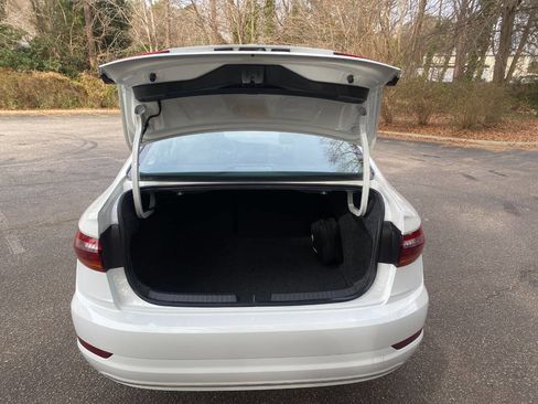 Used 2019 Volkswagen Jetta SE image 41