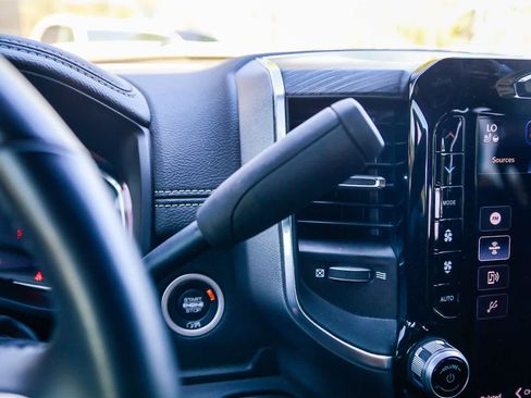 Used 2024 RAM 2500 Laramie w/ Night Edition image 23