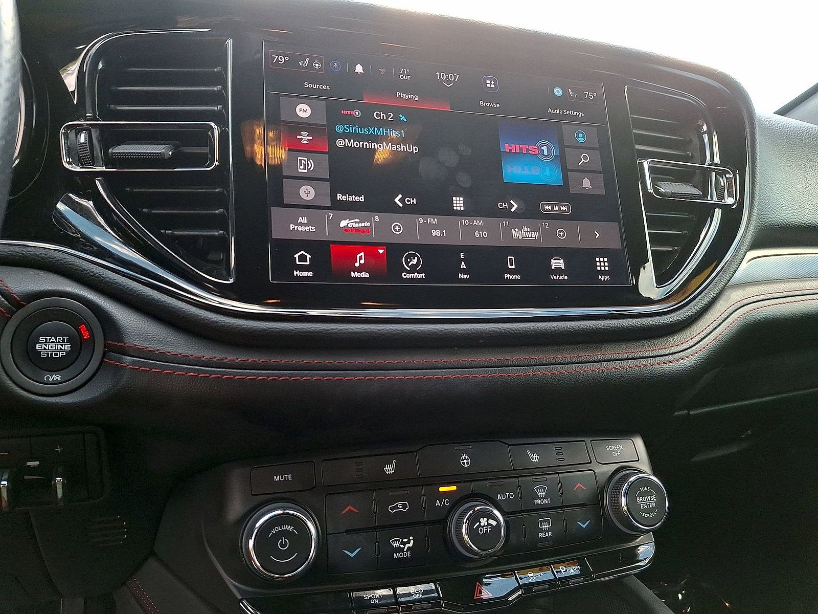 Used 2023 Dodge Durango R/T w/ Blacktop Package AWD/4WD image 14
