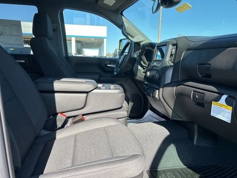 New 2026 Chevrolet Silverado 2500 Custom w/ Custom Value Package AWD/4WD image 32