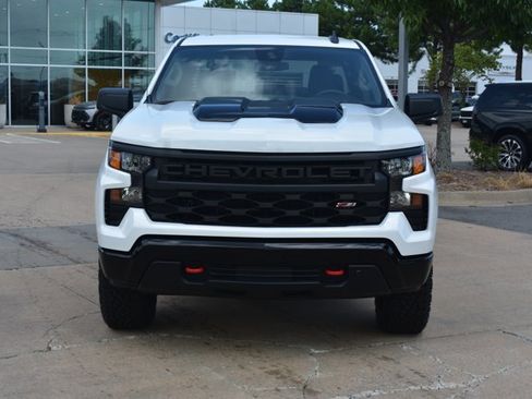 New 2026 Chevrolet Silverado 1500 Custom Trail Boss w/ LPO, Dark Essentials Package AWD/4WD image 2