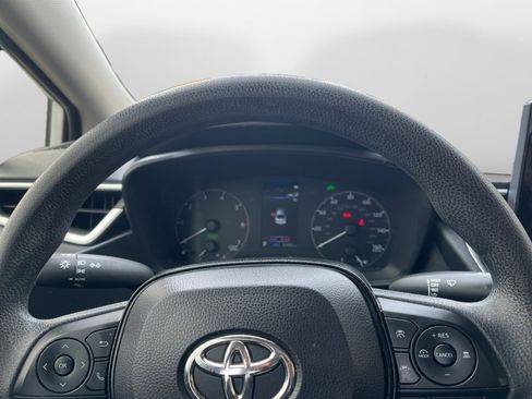 Used 2025 Toyota Corolla LE image 13