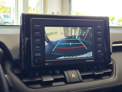 Used 2022 Toyota RAV4 LE AWD/4WD image 25
