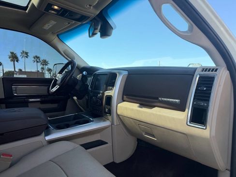 Used 2016 RAM 3500 Laramie w/ Convenience Group AWD/4WD image 25